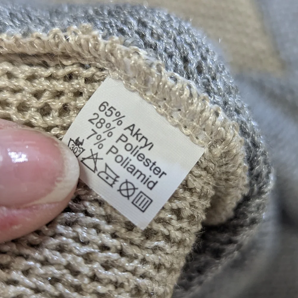 Two-Tone Loose Knit Sweater with Pocket Art To Wear Langenlook Coastal M